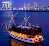 Sunset Sailing Jakarta Phinisi 